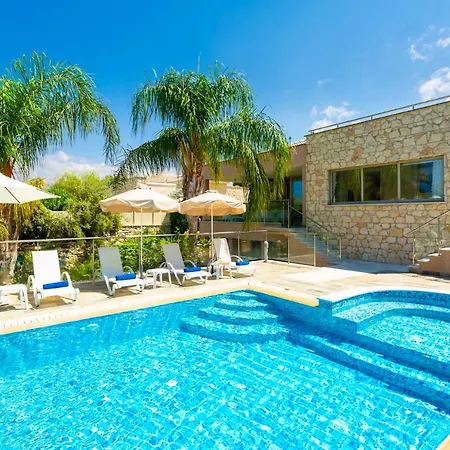 Villa Galene * Polis